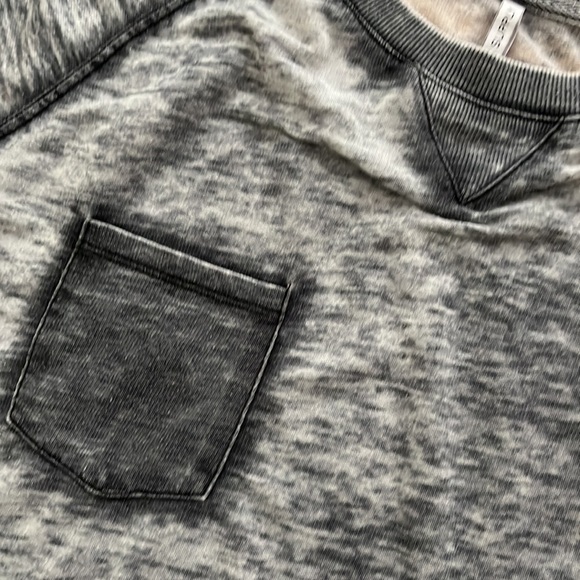 Z Supply Pocket T-Shirt - Picture 3 of 4